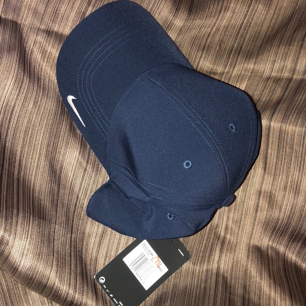 Nike dark blue hat